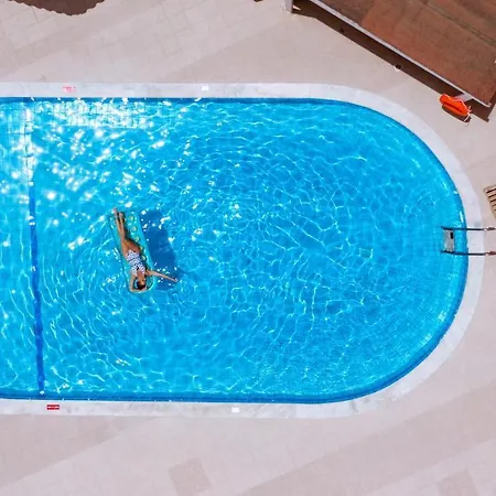 Iphigenia Mythic Retreat * 赫索尼索斯